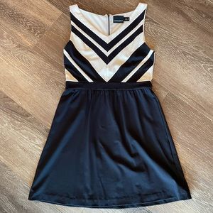 Cynthia Rowley Size Medium black and white sleeveless dress